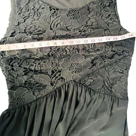 NWT Label any 5 Twelve Black Lace Sleeveless Dress Size 12 - Picture 7 of 7